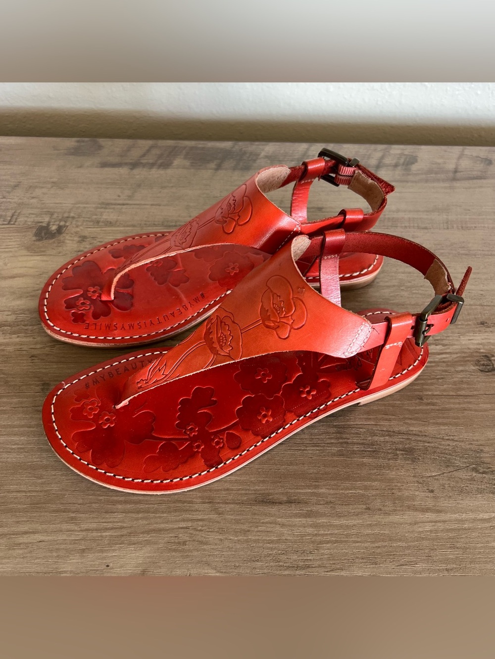 Seychelles Laxmi Thong Sandals Women’s 7 Embossed Red Leather Anthropologie